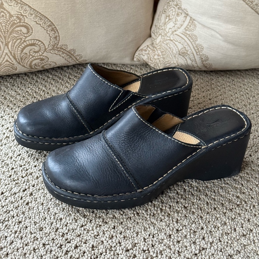 Brown’s Landing Black Pebble Leather Open Heel Clogs Mules Size 8